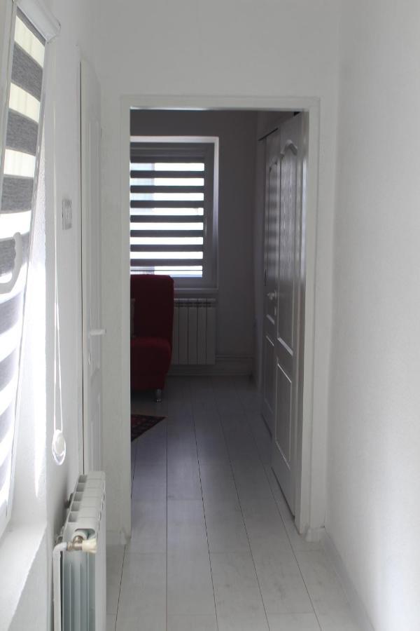 Red Apartment Saraievo Exterior foto